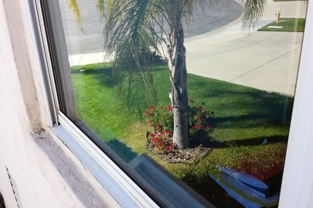 Interior window cleaning results on a Murrieta home — after