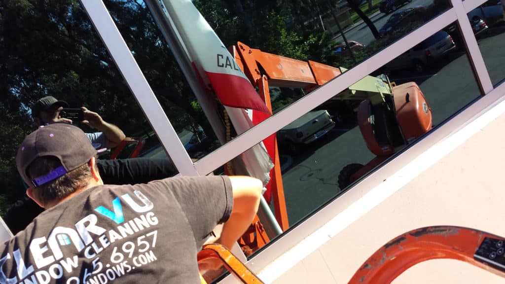 Commercial Window Washers Temecula CA